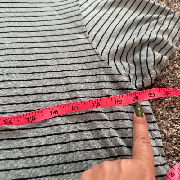 Vince Men’s 100% Linen  Jonny Collar Polo Shirt Blue/Gray Stripe Size L #7 - Picture 7 of 7